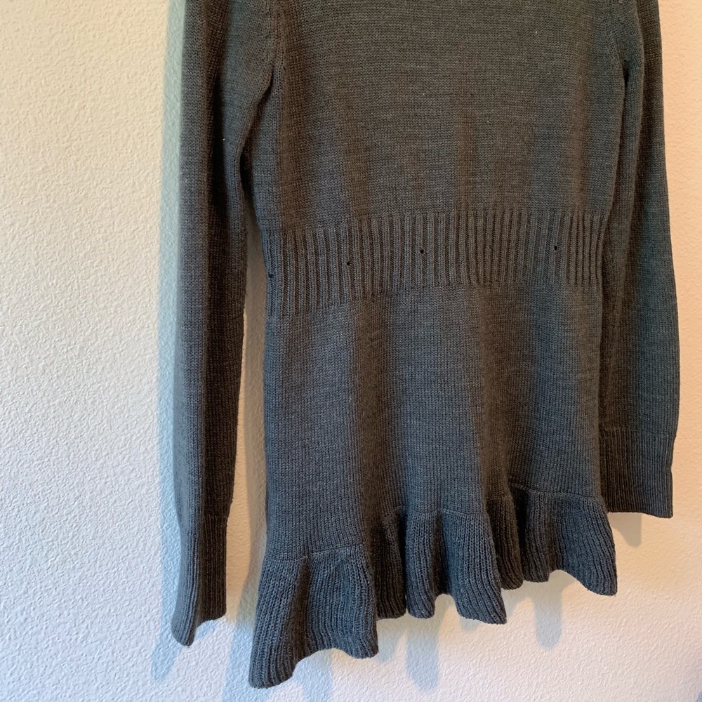 Ruffle Sweater - Picture 4 of 5